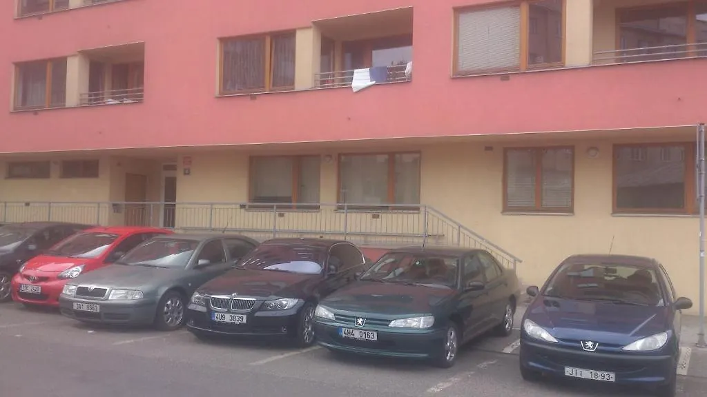 Apartment Mojmirova Prag Çek Cumhuriyeti